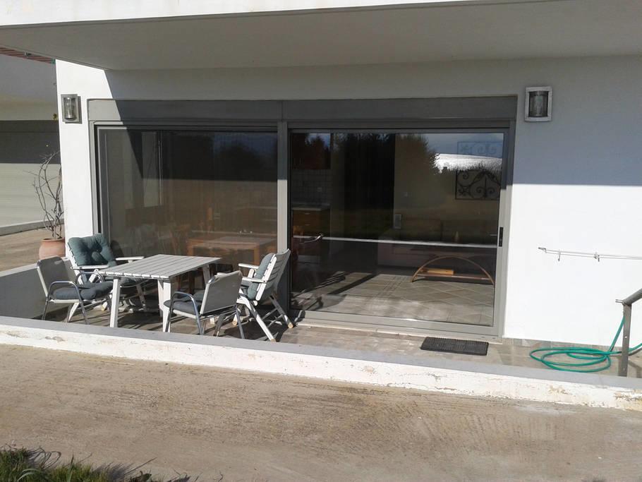 Marvelous House By The Sea Villa Vouliagmeni Lake Exterior photo